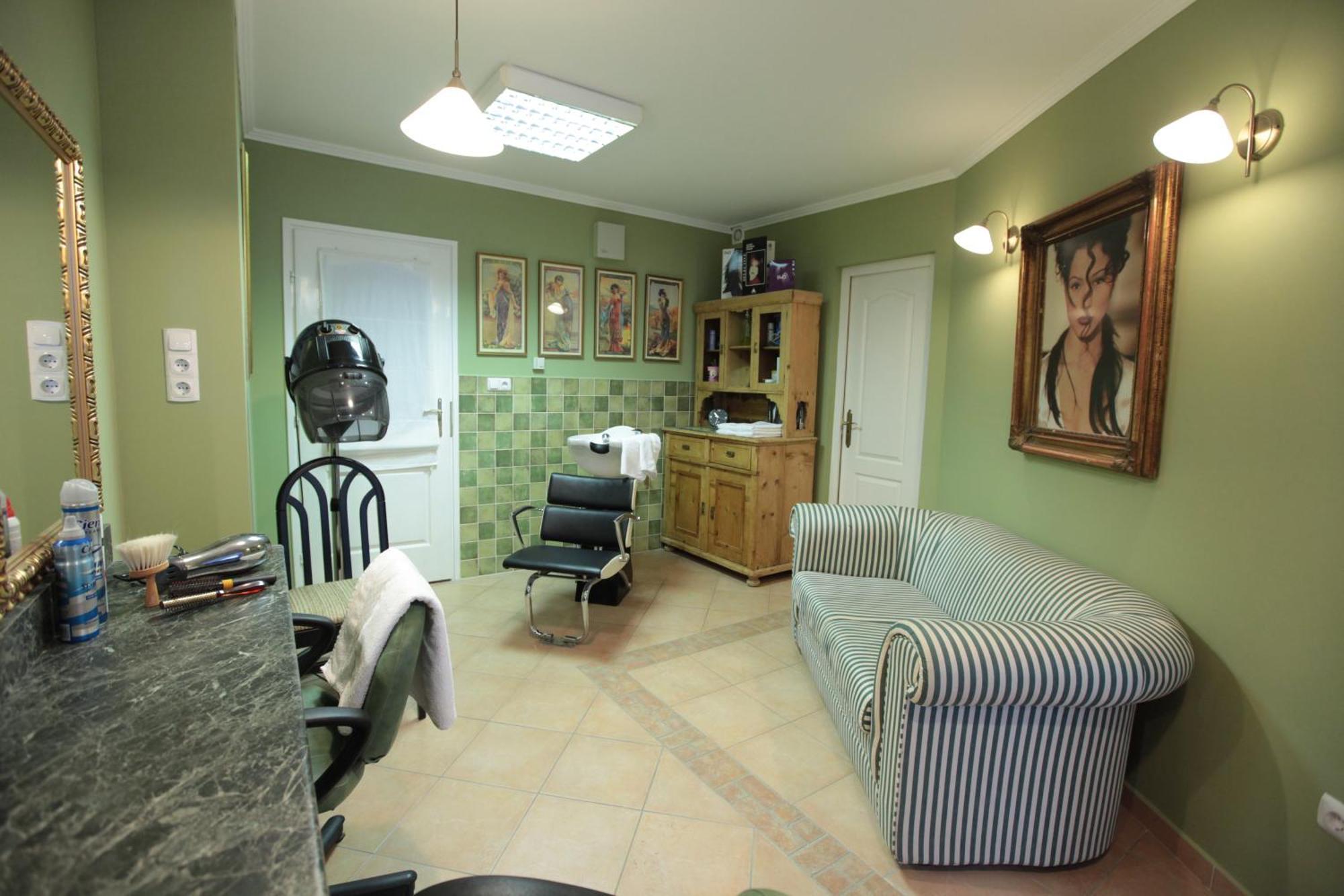 Europa Panzio Bed & Breakfast Eger Exterior foto